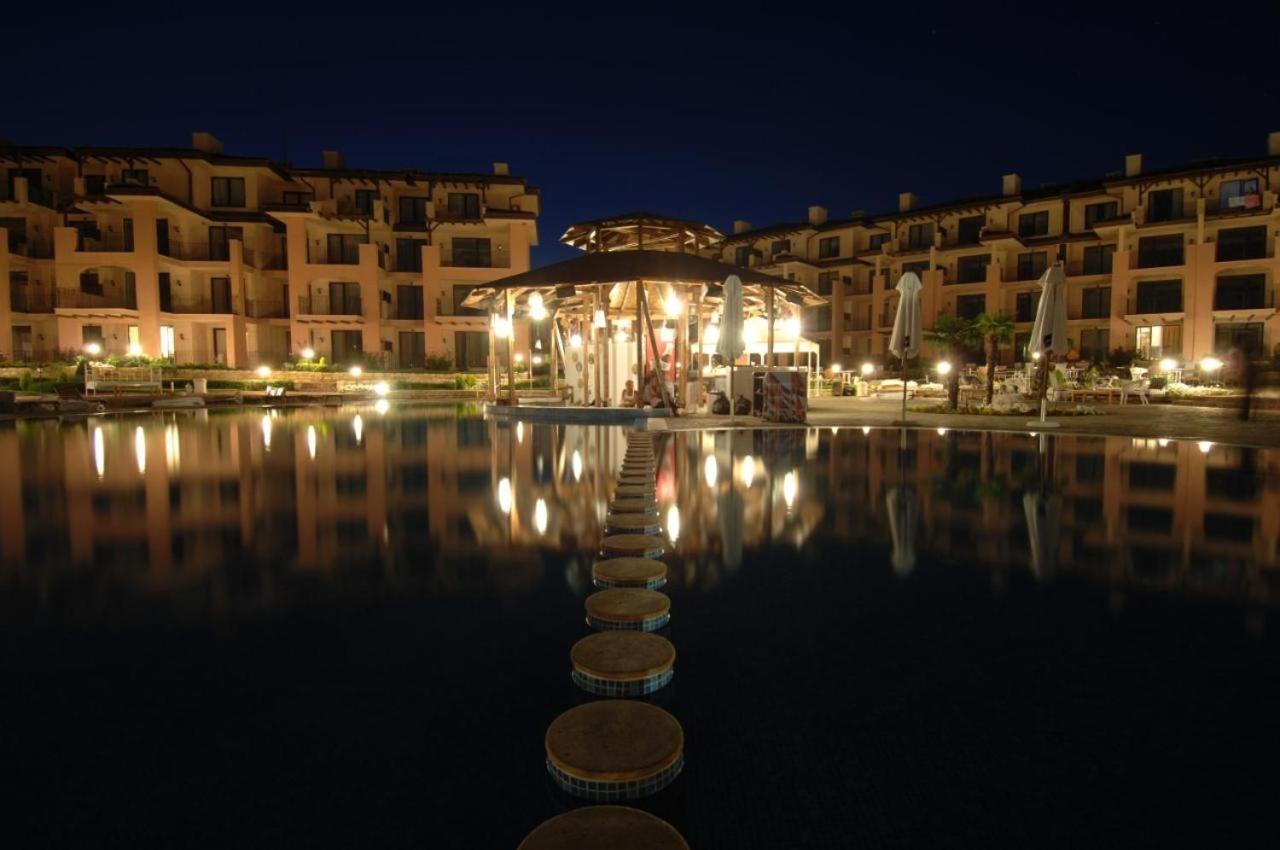 Sea View & Infinity Pool Apartments In Kaliakria Resort Balchik Ngoại thất bức ảnh
