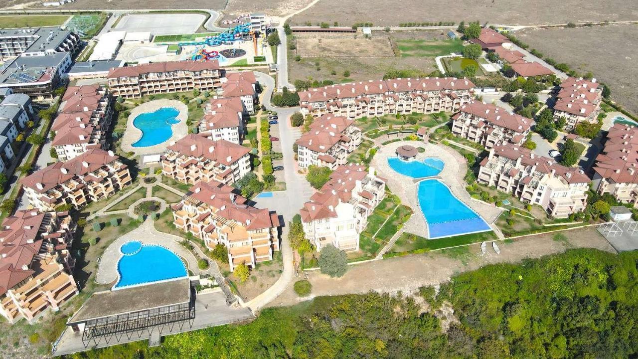 Sea View & Infinity Pool Apartments In Kaliakria Resort Balchik Ngoại thất bức ảnh
