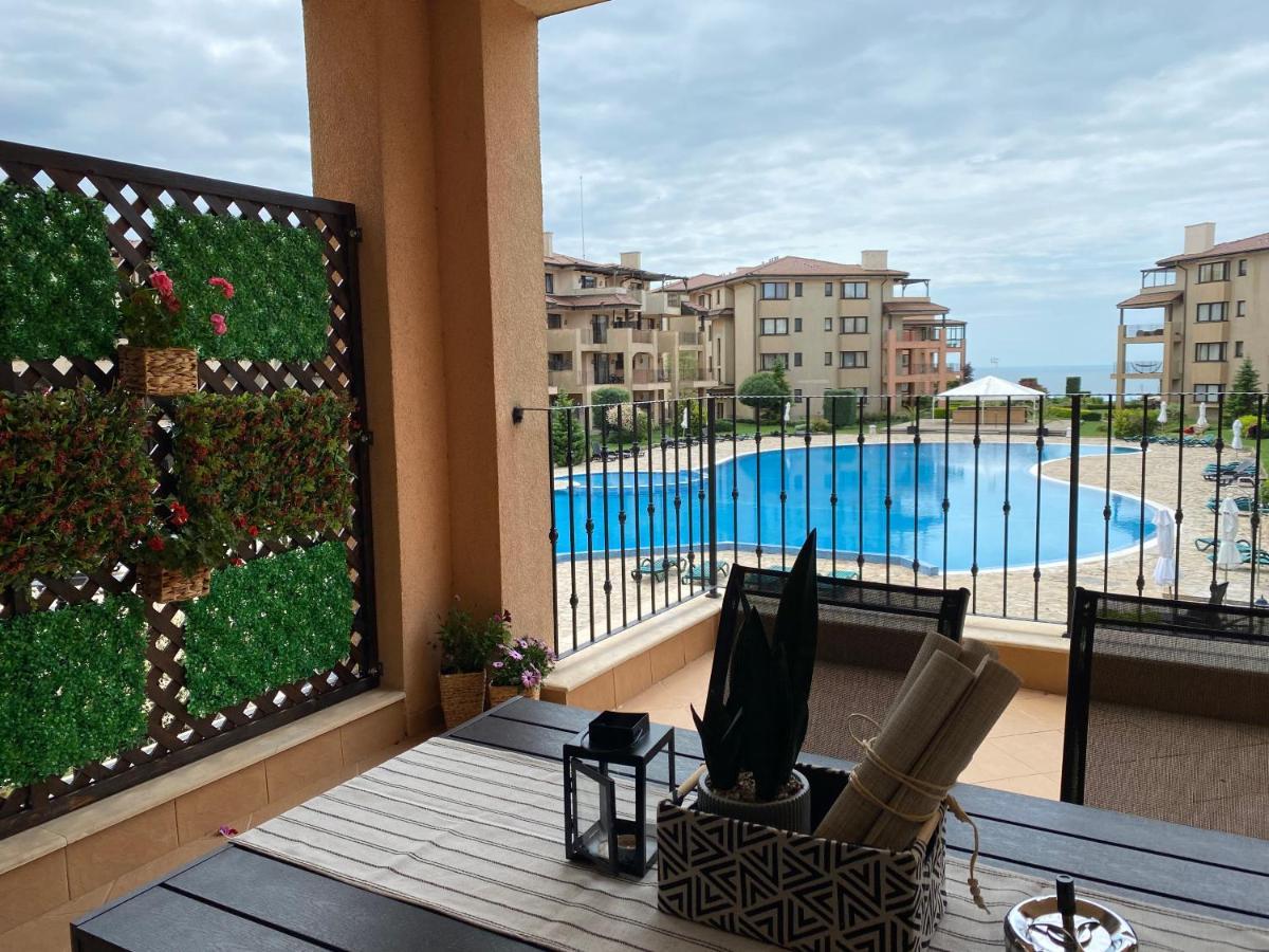 Sea View & Infinity Pool Apartments In Kaliakria Resort Balchik Ngoại thất bức ảnh