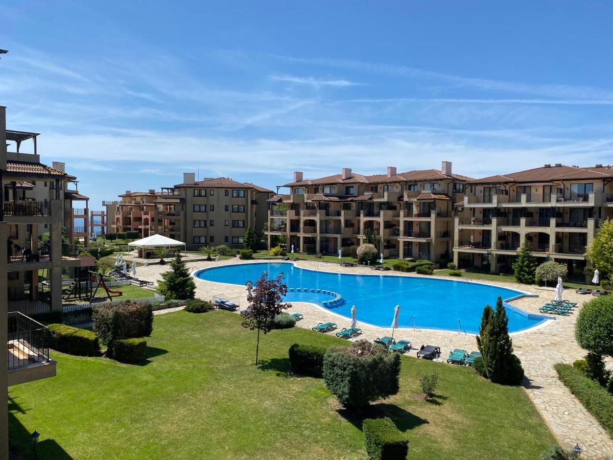 Sea View & Infinity Pool Apartments In Kaliakria Resort Balchik Ngoại thất bức ảnh